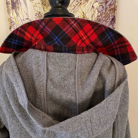 🚨FINAL OFFER Old Navy Recycled Wool Grey Coat with Toggle Buttons Size Small - Picture 6 of 13